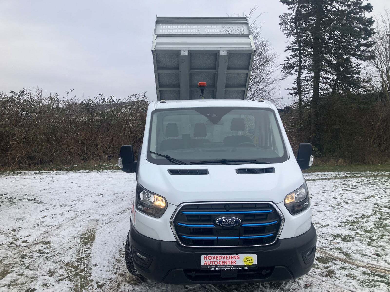 Ford E-Transit 350 L3 Chassis 68 Trend H1 RWD