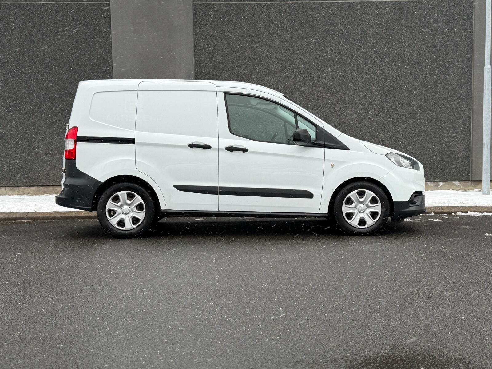 Ford Transit Courier 1,5 TDCi 100 Trend