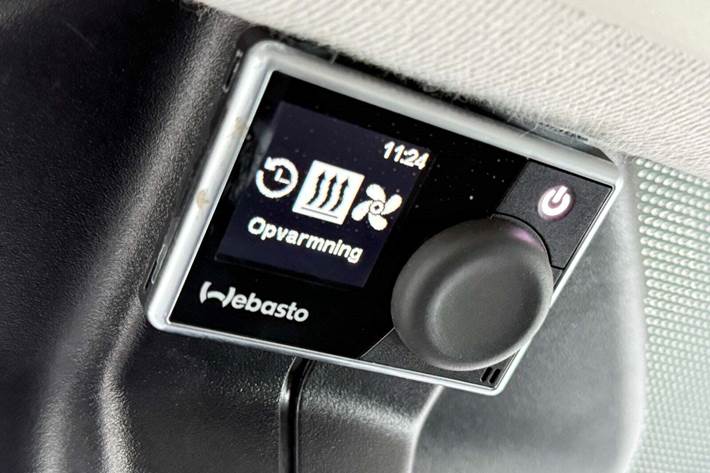 Hvid Ford Transit Courier fra 2019