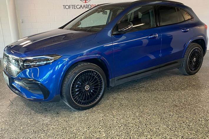 Blå Mercedes EQA250+ fra 2025