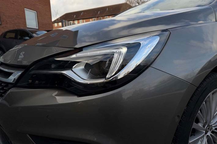 undefined Opel Astra fra 2017