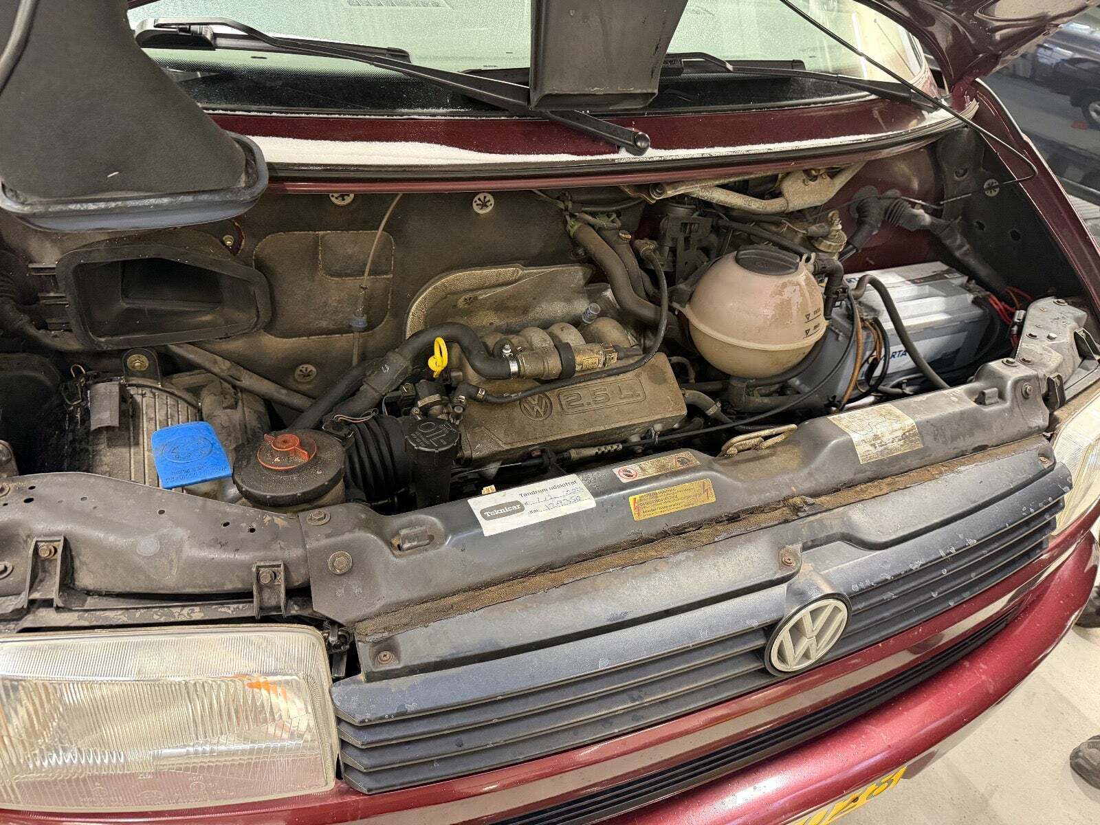 VW Caravelle 2,5 Supervan