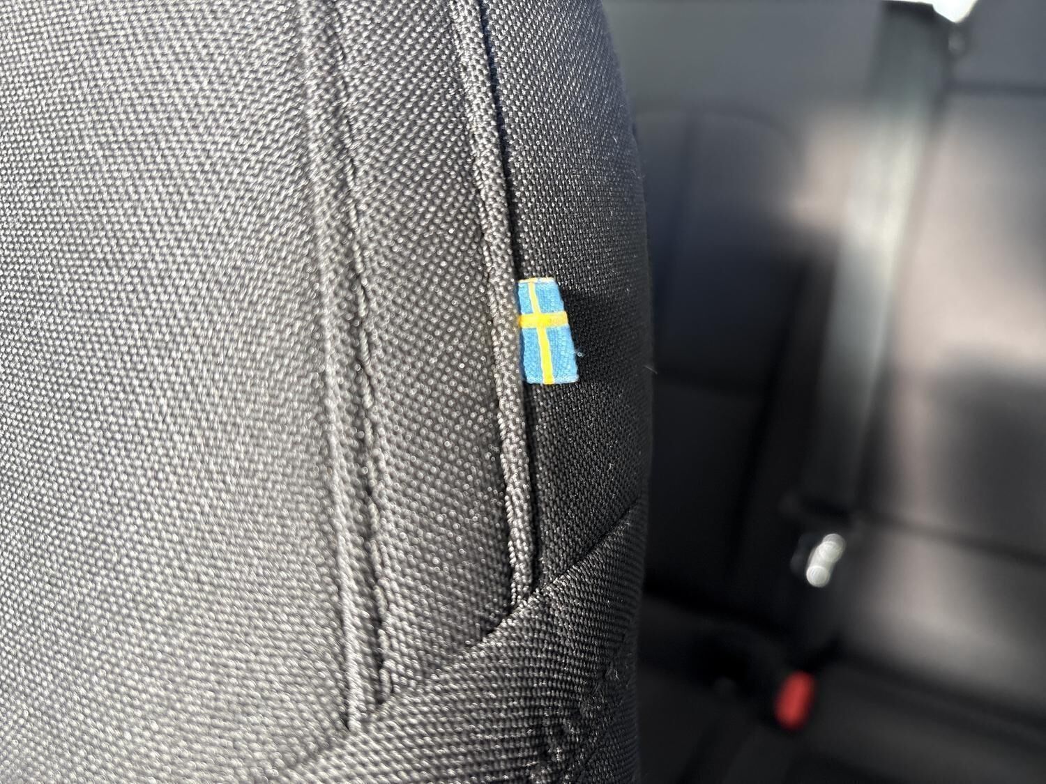 Grå Volvo XC40 fra 2024