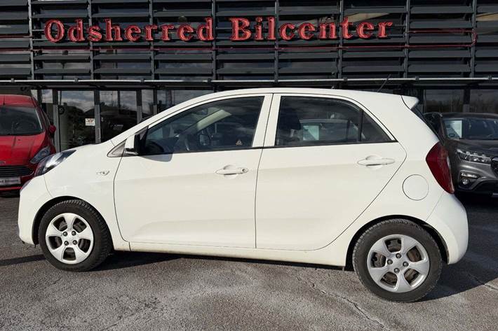 Hvid Kia Picanto fra 2016