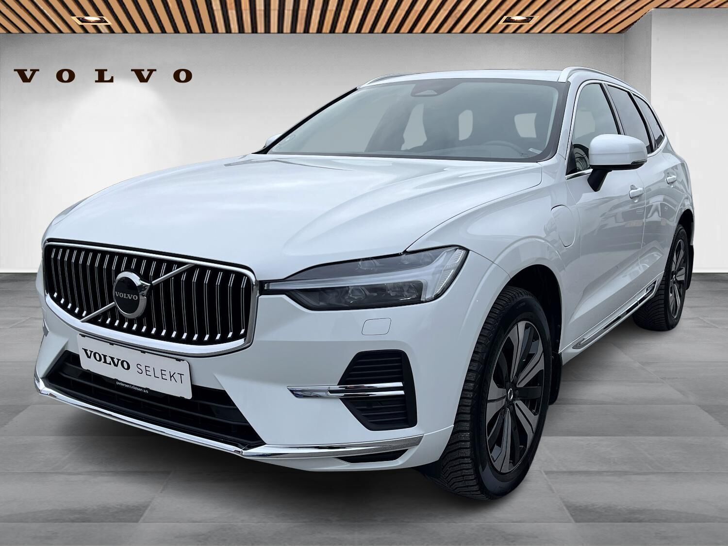 Volvo XC60 2,0 T6 Recharge  Plugin-hybrid Plus AWD 350HK 5d 8g Aut.