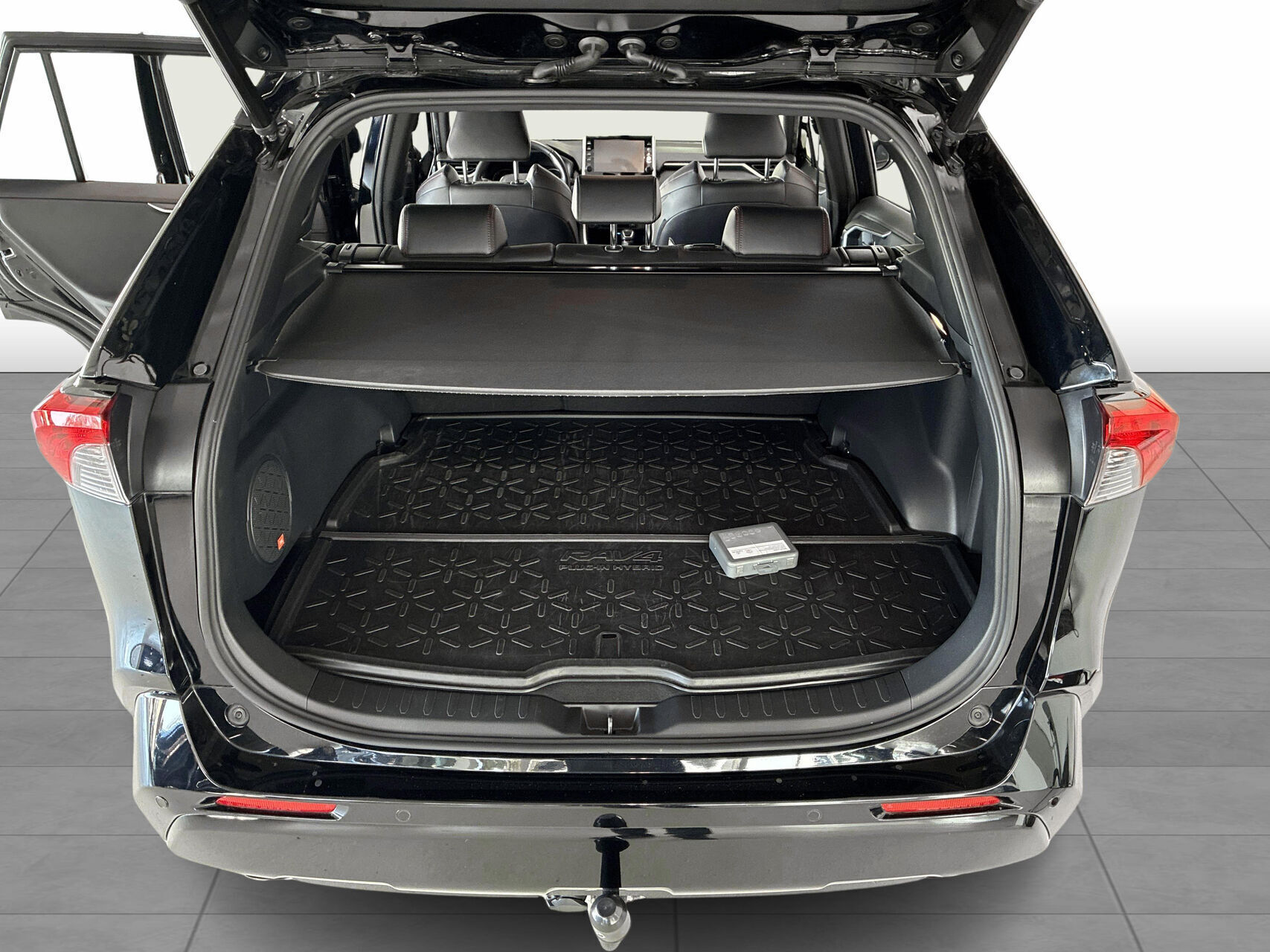 Sort Toyota RAV4 Plug-in fra 2021