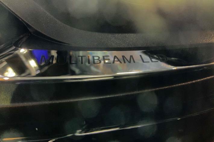 Sort Mercedes E300 de fra 2021