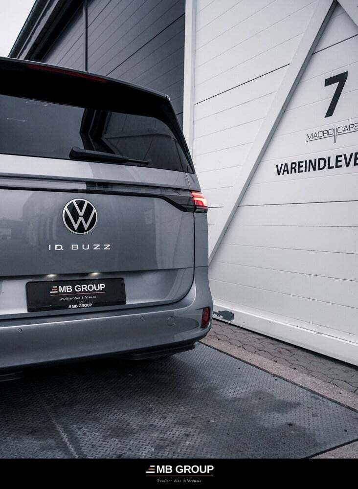 VW ID.Buzz 77 Pro SWB