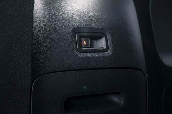 Gul VW ID.Buzz fra 2023