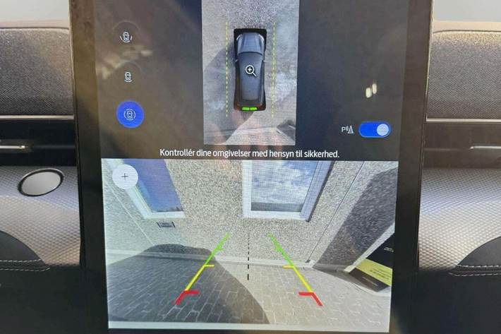 Hvid Ford Mustang Mach-E fra 2023