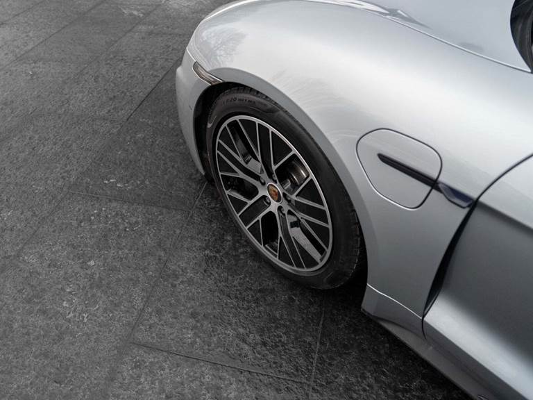 Porsche Taycan Turbo Performance+