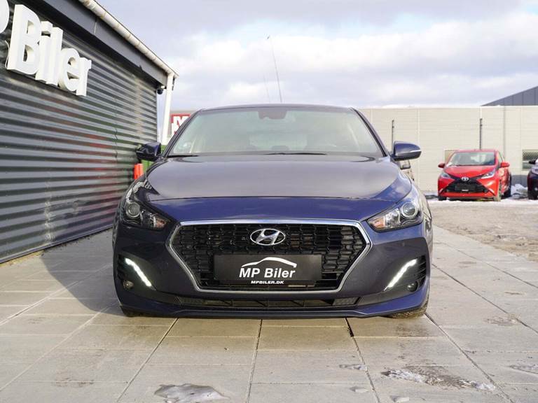 Hyundai i30 1,4 T-GDi Trend Fastback DCT