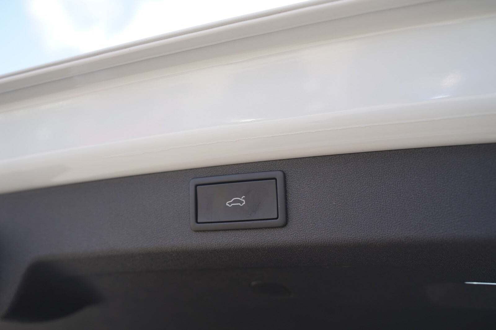 Hvid Skoda Enyaq fra 2026