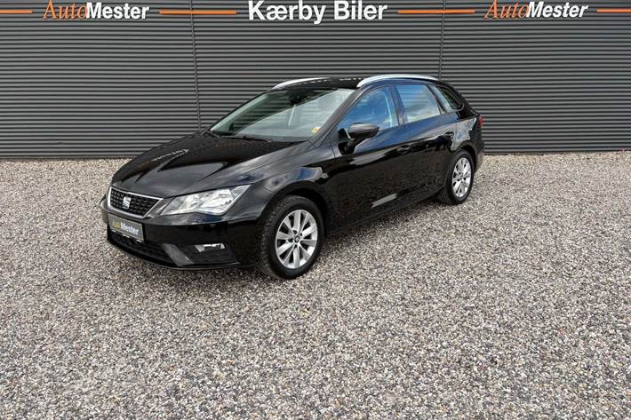 Sort Seat Leon fra 2020 set udefra
