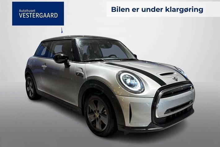 Sølv Mini Cooper E fra 2024