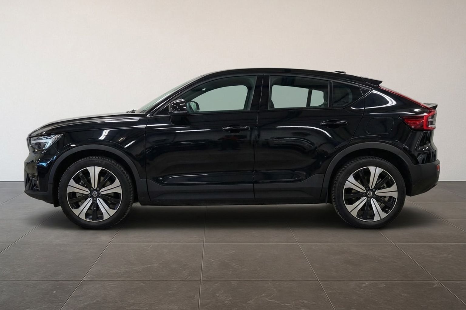 Volvo XC40 P6 Recharge Core 231HK 5d Aut.