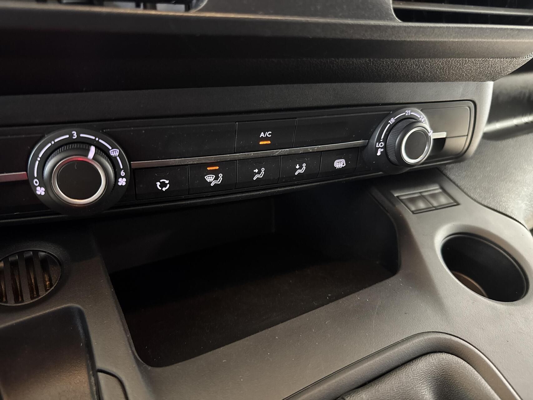 Hvid Toyota ProAce City fra 2022