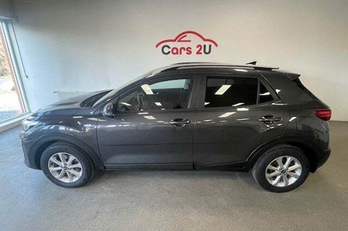 Grå Kia Stonic fra 2019