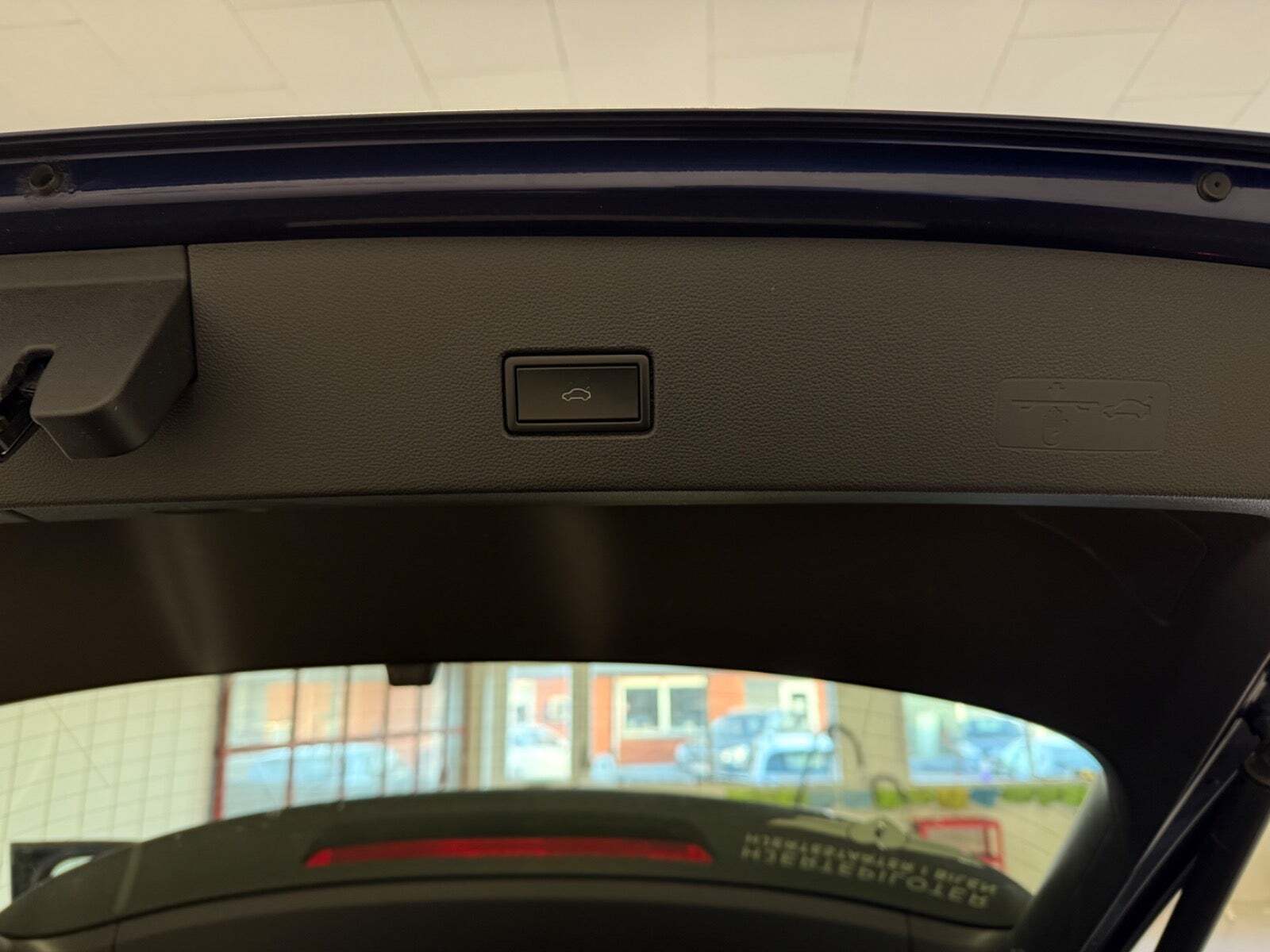 Blå VW T-Roc fra 2019