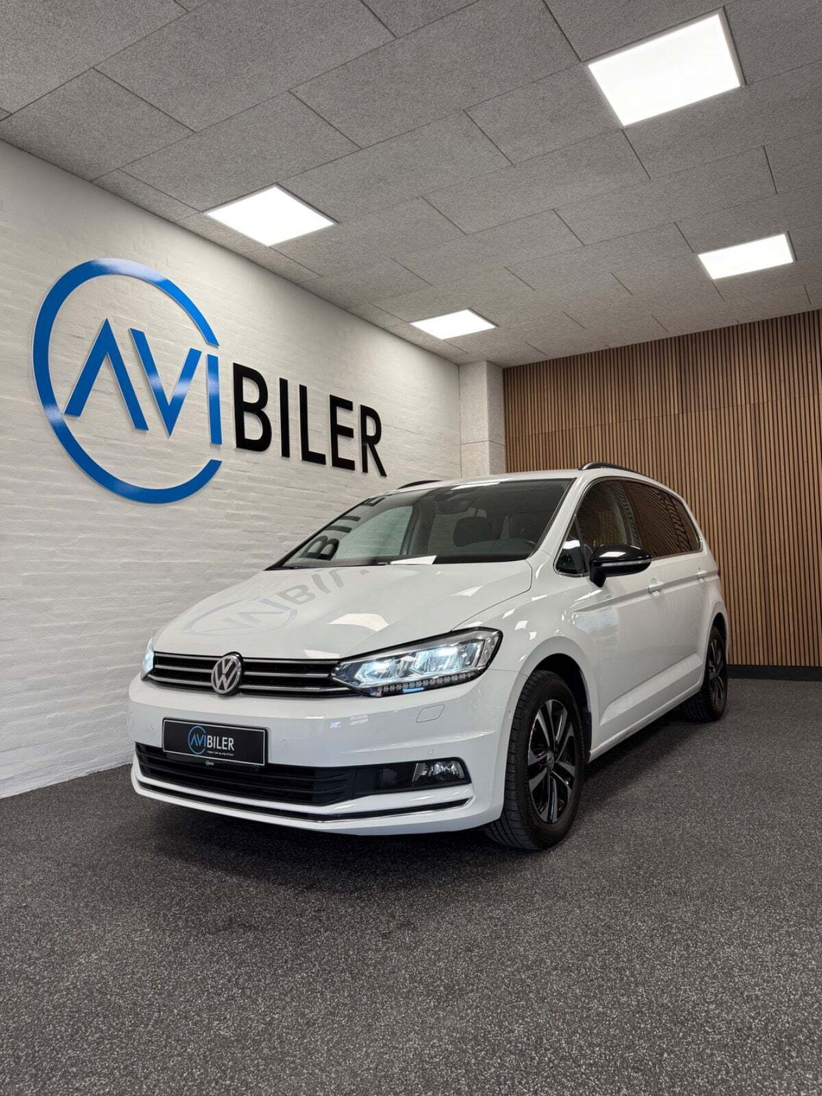 VW Touran 1,6 TDi 115 IQ.Drive DSG 7prs