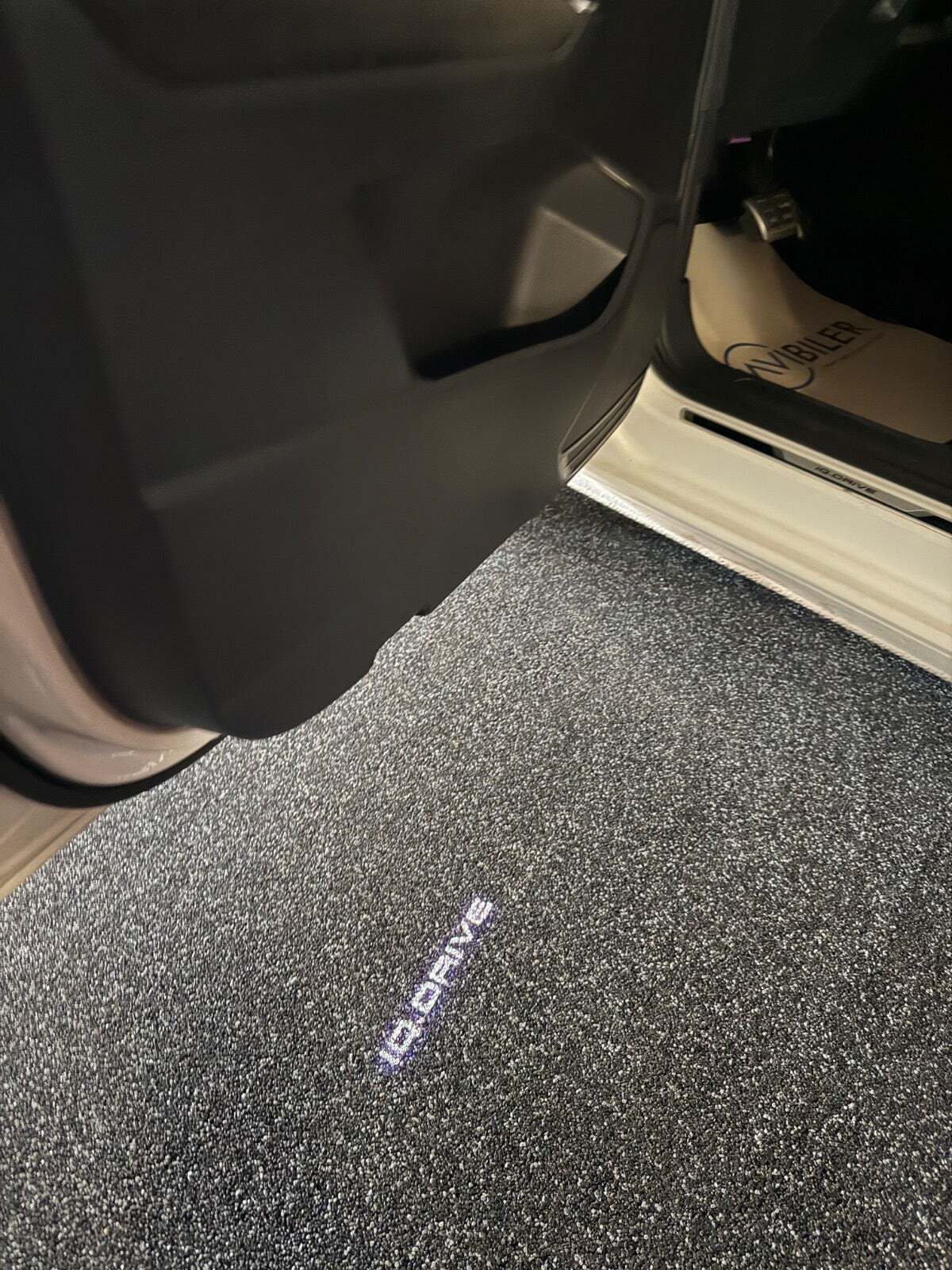 Hvid VW Touran fra 2019