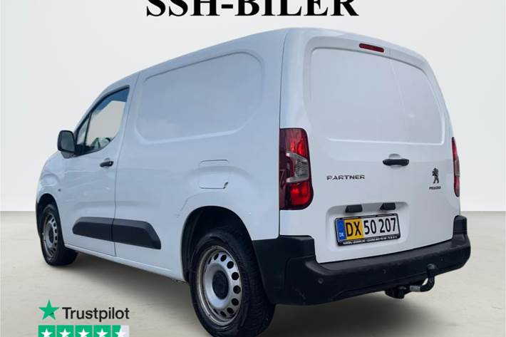 Hvid Peugeot Partner fra 2020