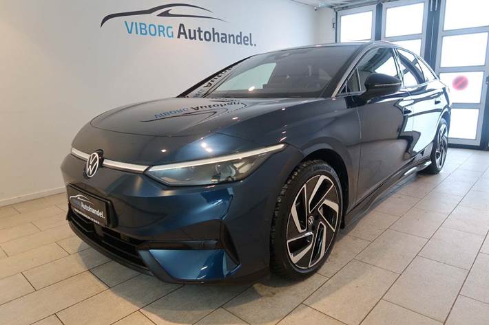 Blå VW ID.7 fra 2024