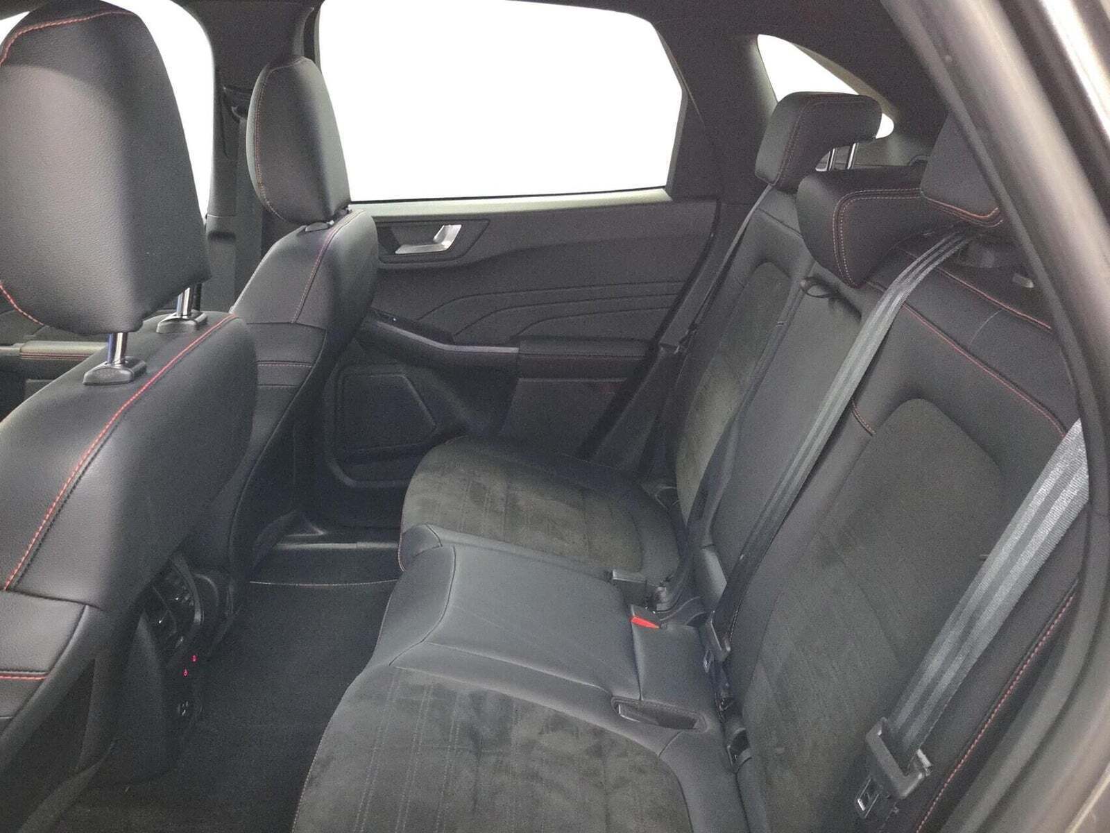 Ford Kuga 2,5 PHEV ST-Line X CVT