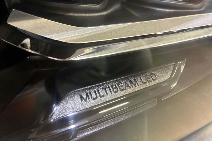 Grå Mercedes A250 e fra 2020