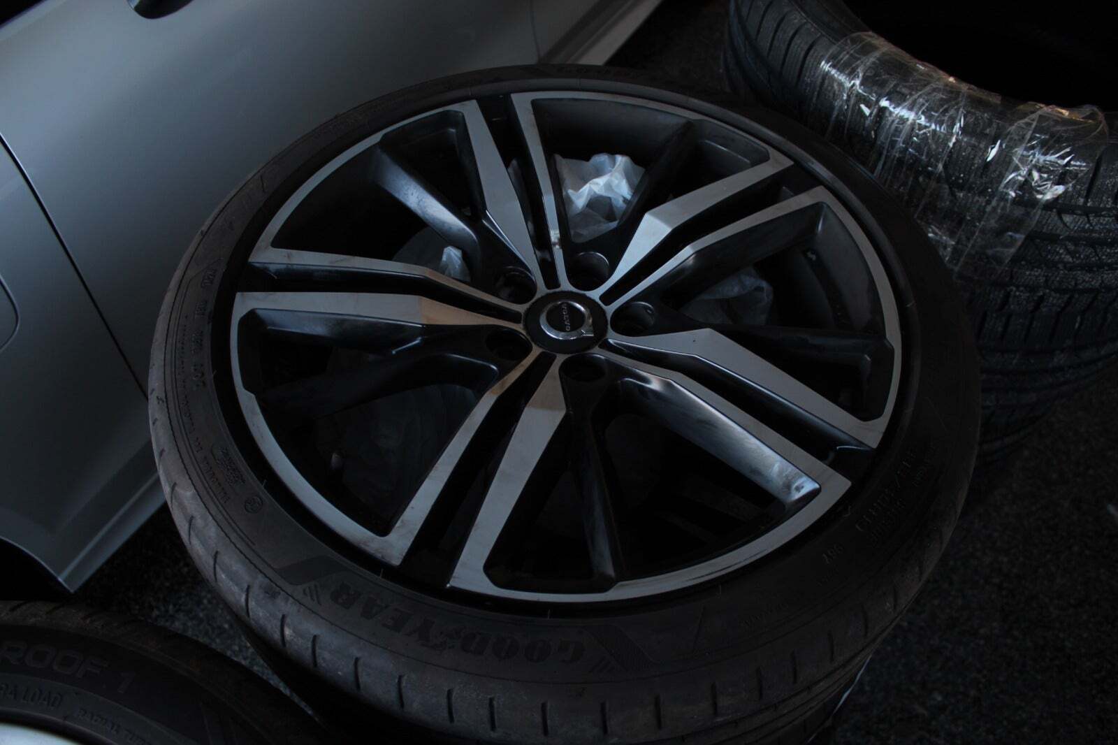 Hvid Volvo V60 fra 2020