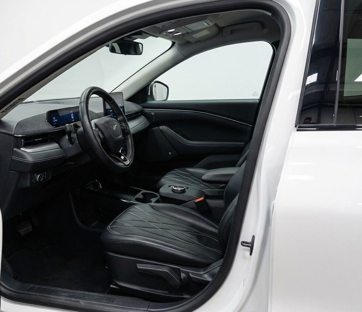 Ford Mustang Mach-E EL SR 269HK 5d Aut.