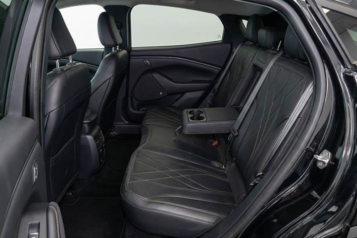 Hvid Ford Mustang Mach-E fra 2022