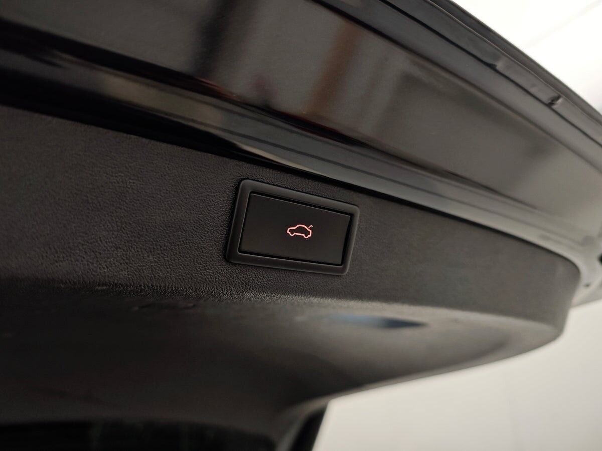 Sort Skoda Enyaq fra 2021