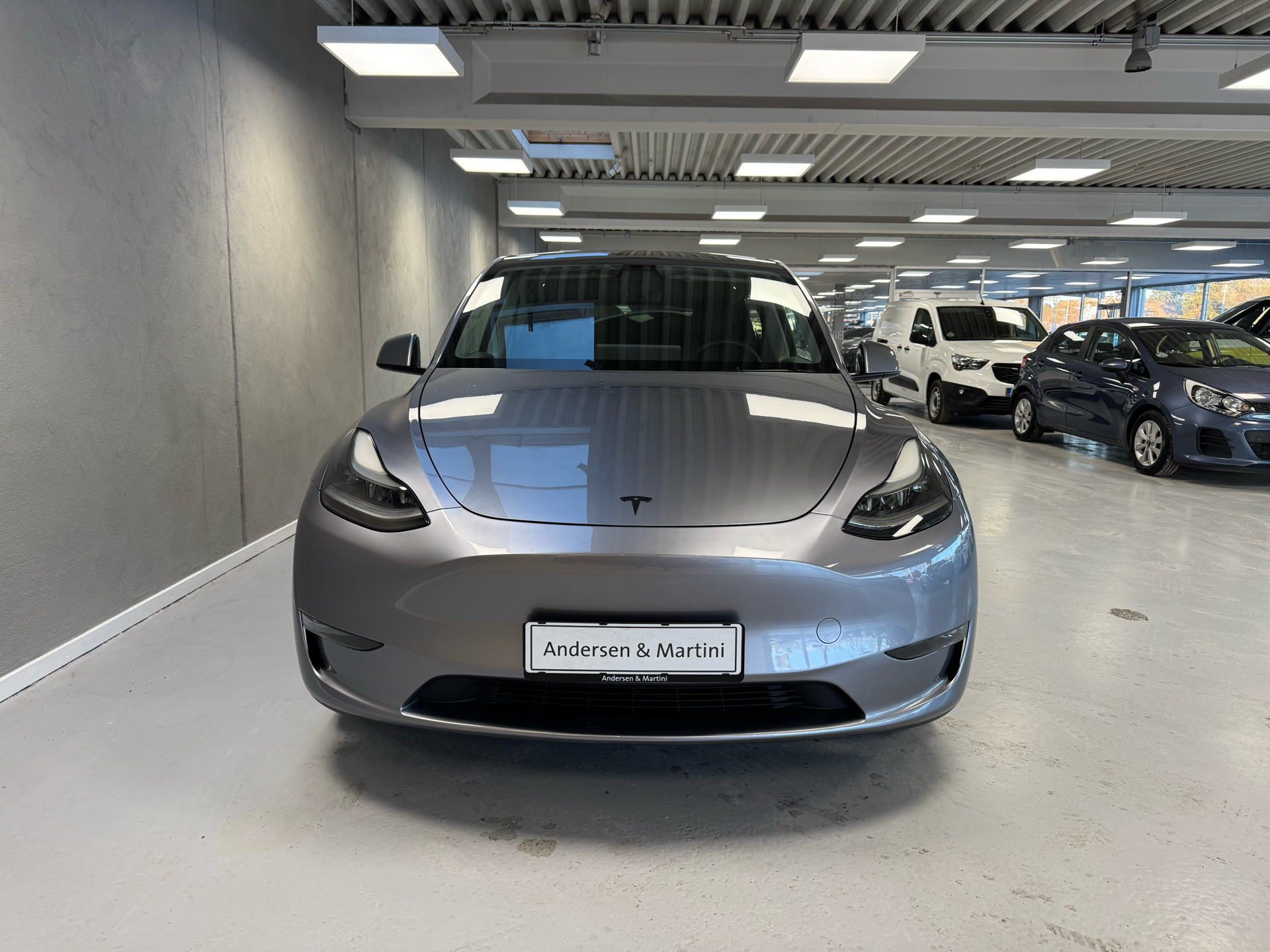 Tesla Model Y EL Long Range AWD 514HK 5d Aut.