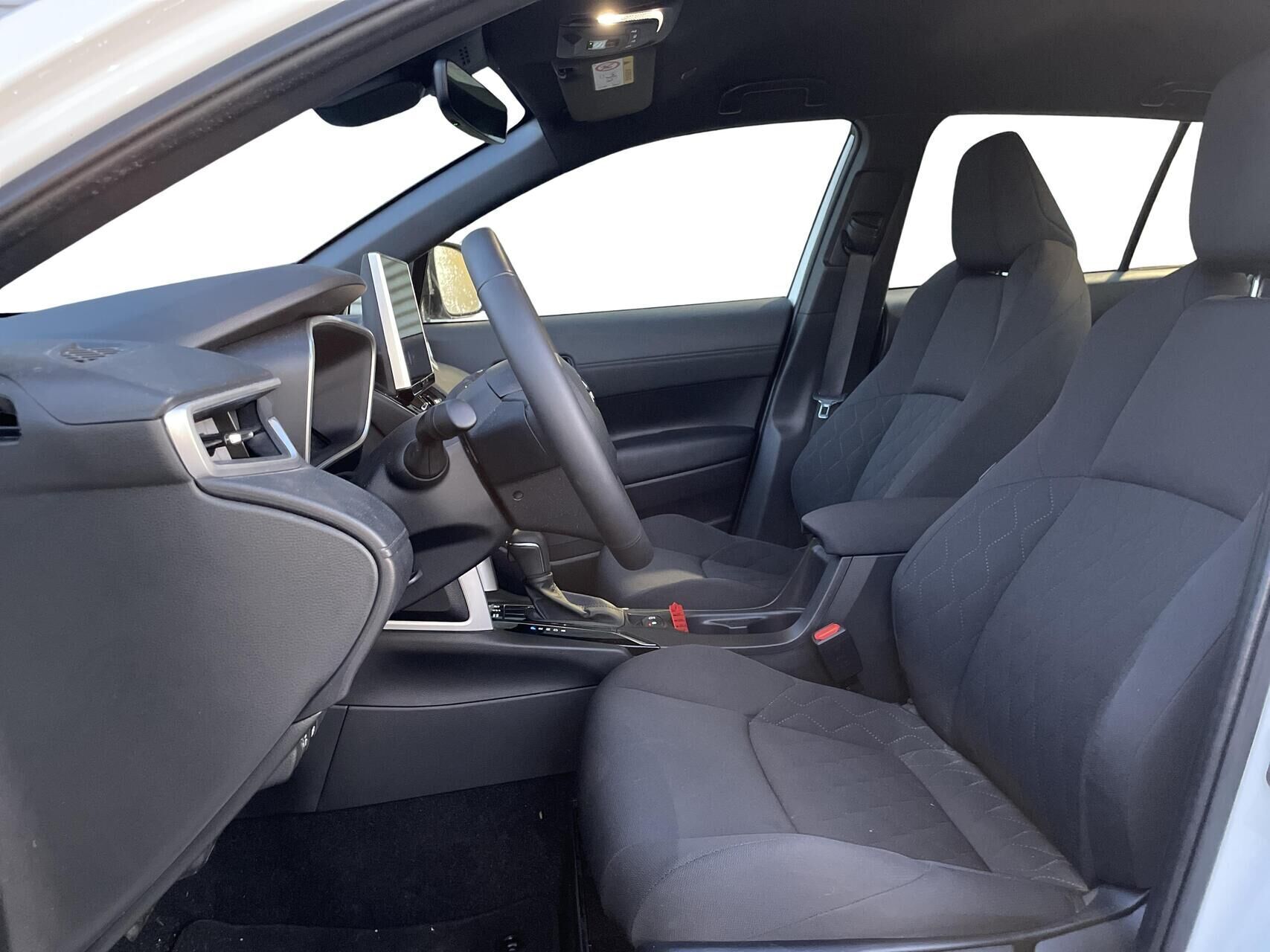 Toyota Corolla Cross 2,0 Hybrid Active E-CVT 197HK 5d Aut.