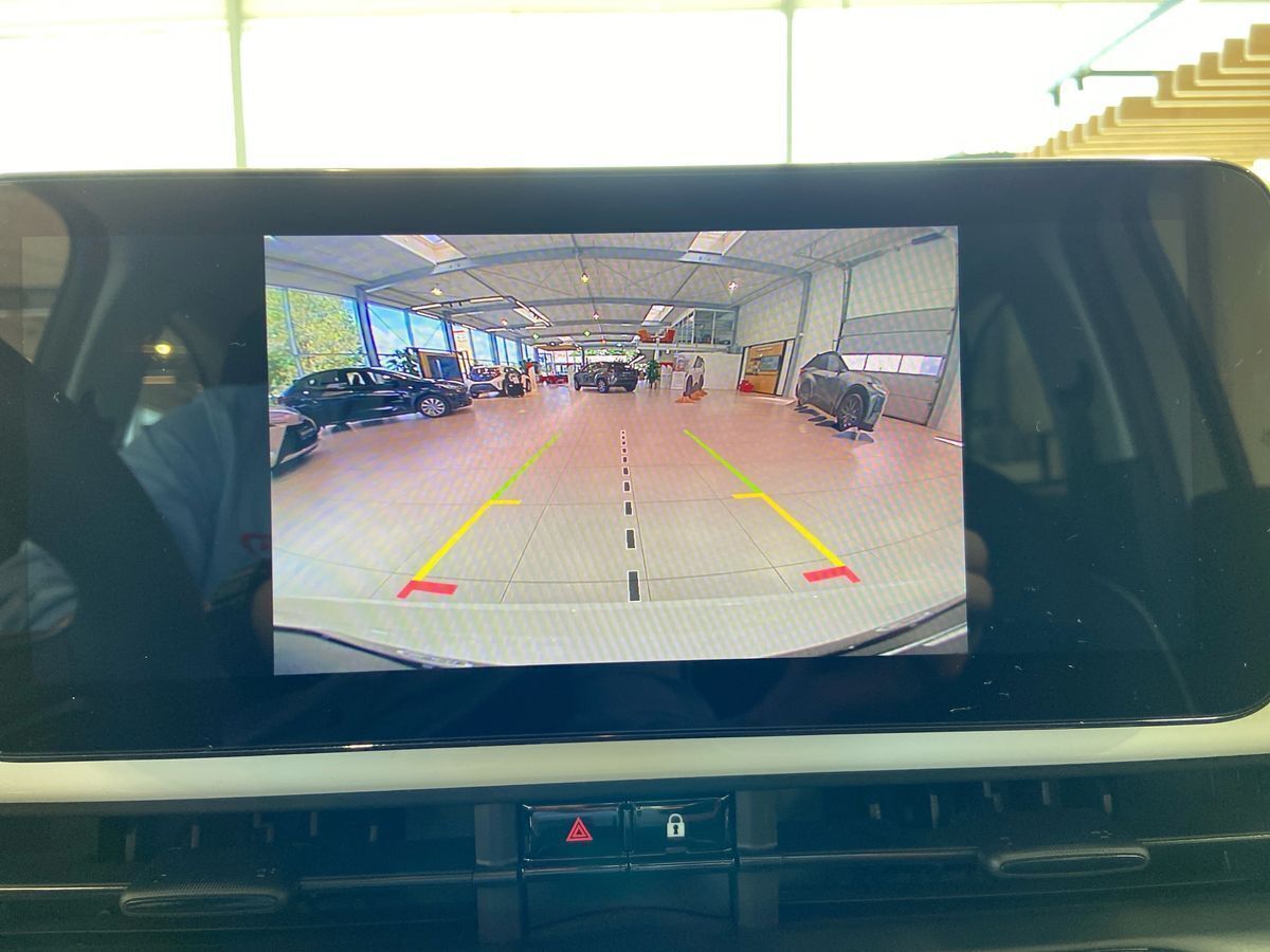 Hvid Fiat 500e fra 2023