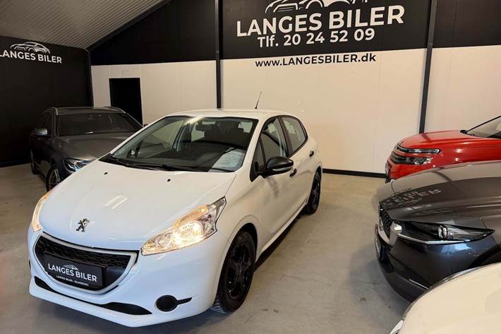 Hvid Peugeot 208 fra 2015