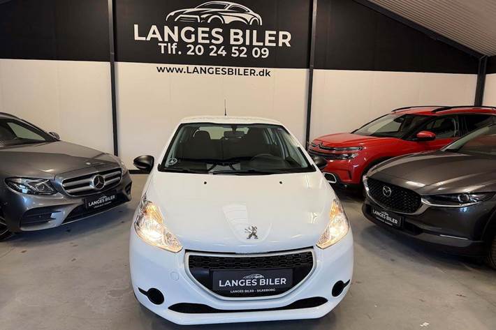 Hvid Peugeot 208 fra 2015