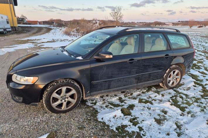 Sort Volvo V50 fra 2008