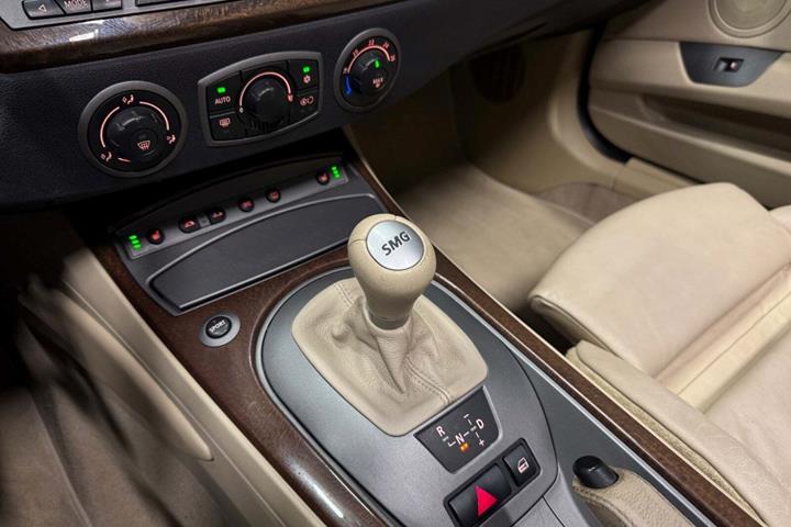 Sort BMW Z4 fra 2004