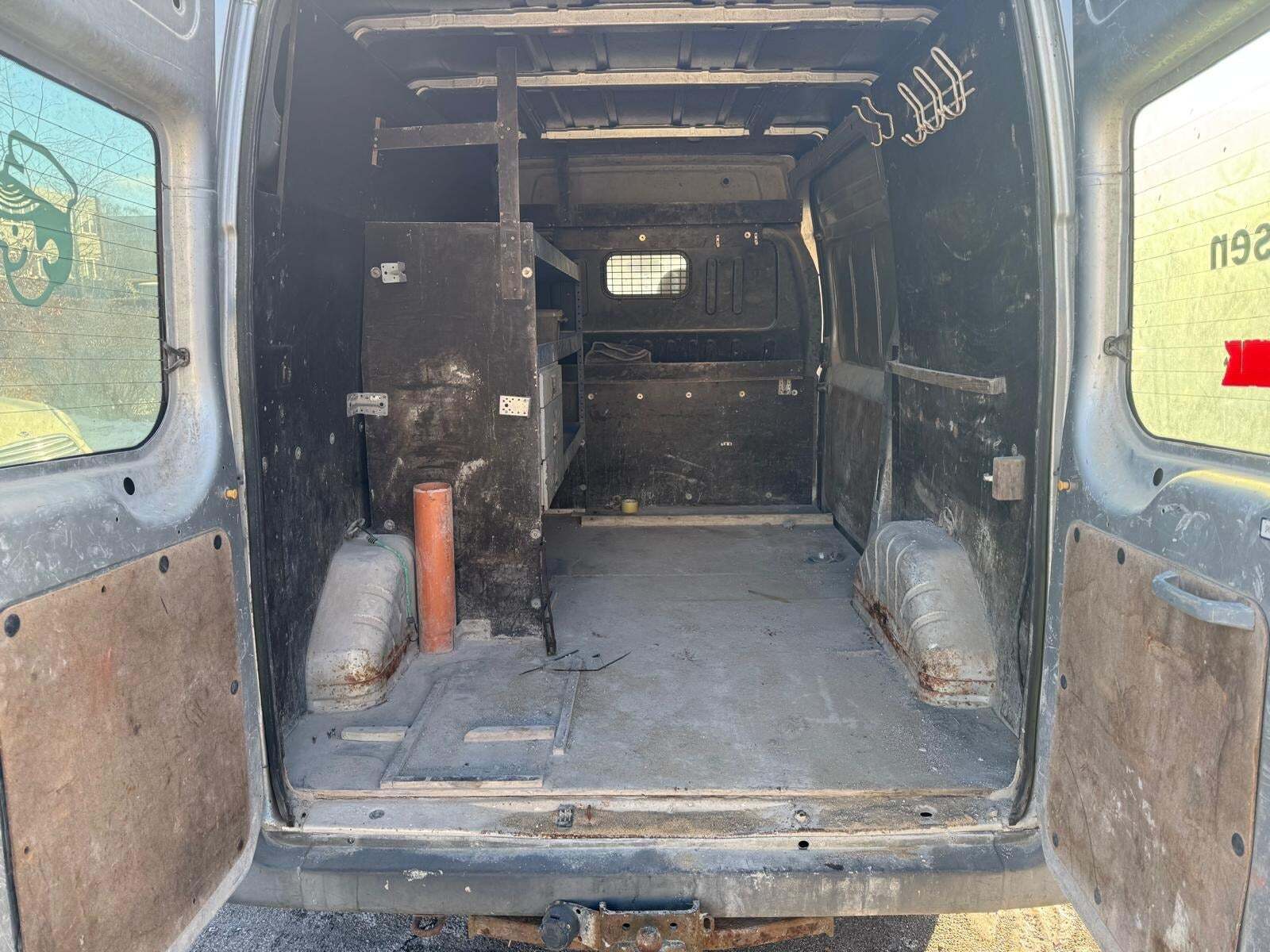 undefined Ford Transit 300M Van fra 2011