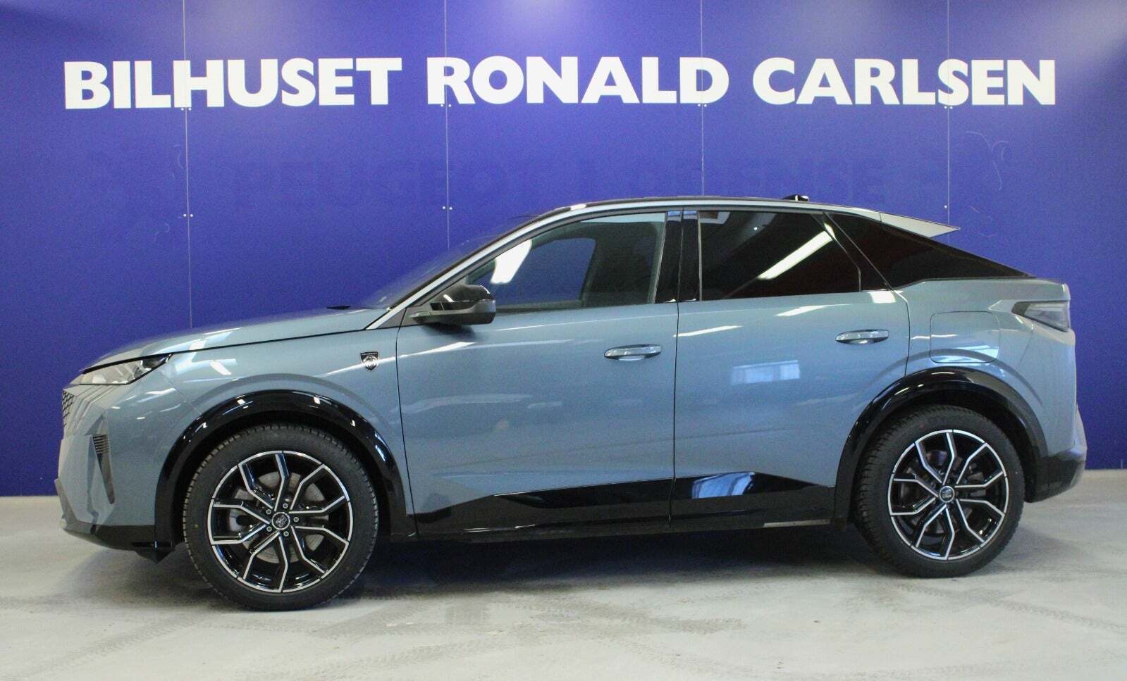 Peugeot e-3008 77 GT