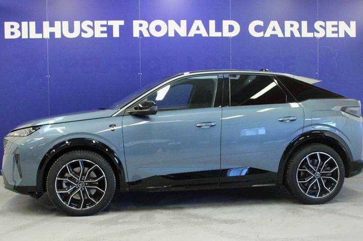 Blå Peugeot e-3008 fra 2025