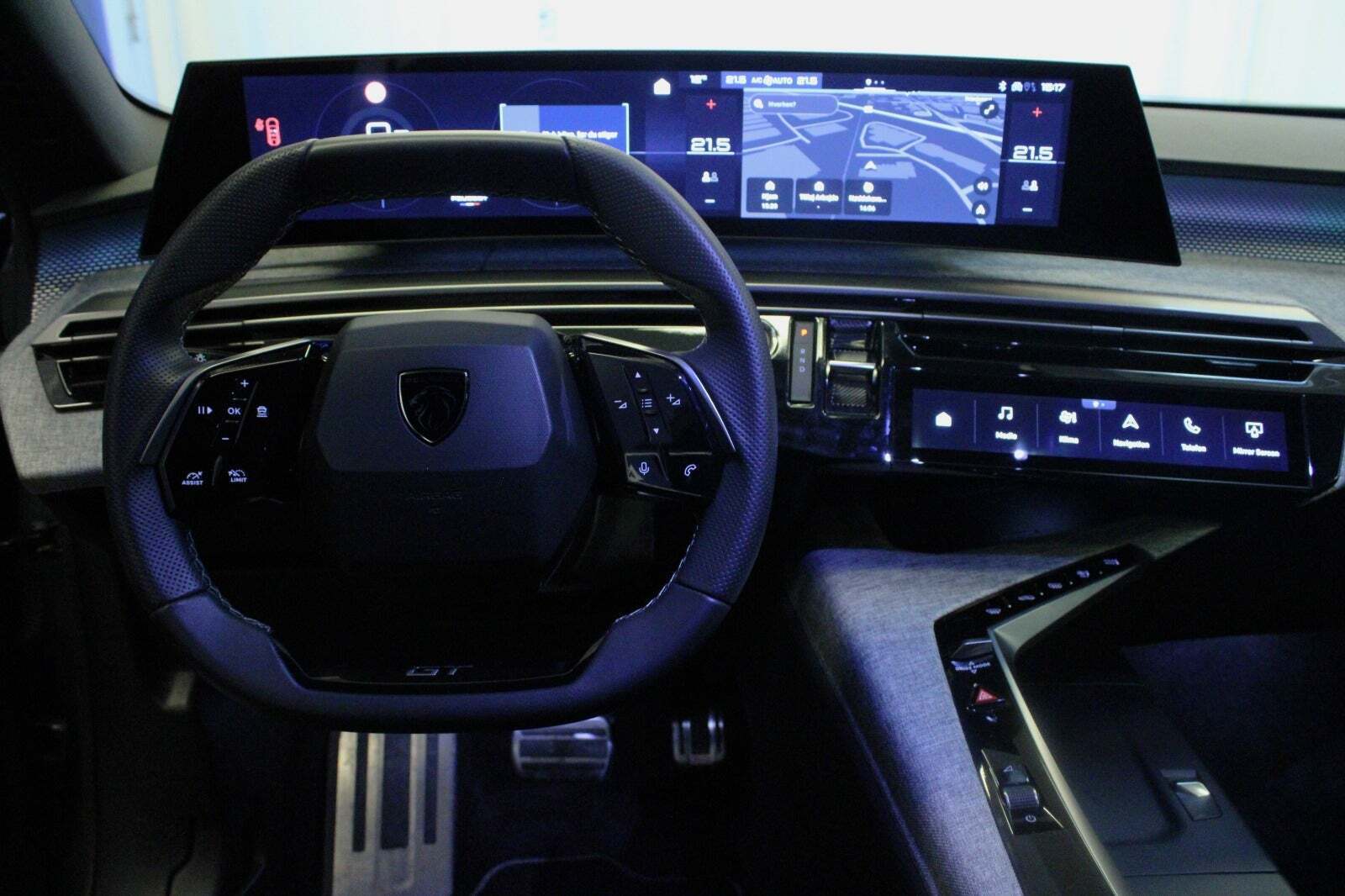 Peugeot e-3008 77 GT