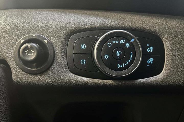 Hvid Ford Transit 350 L2 Van fra 2024