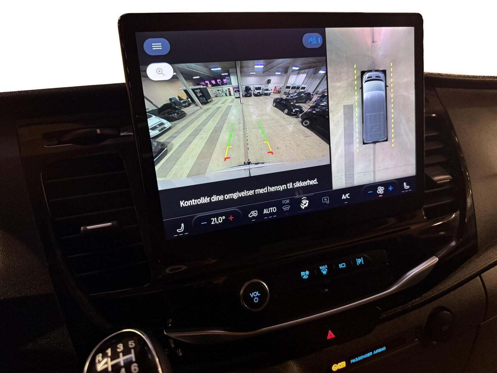 Hvid Ford Transit 350 L2 Van fra 2024