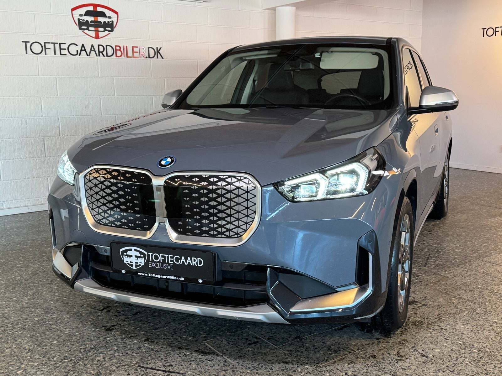 BMW iX1 xDrive30 X-Line