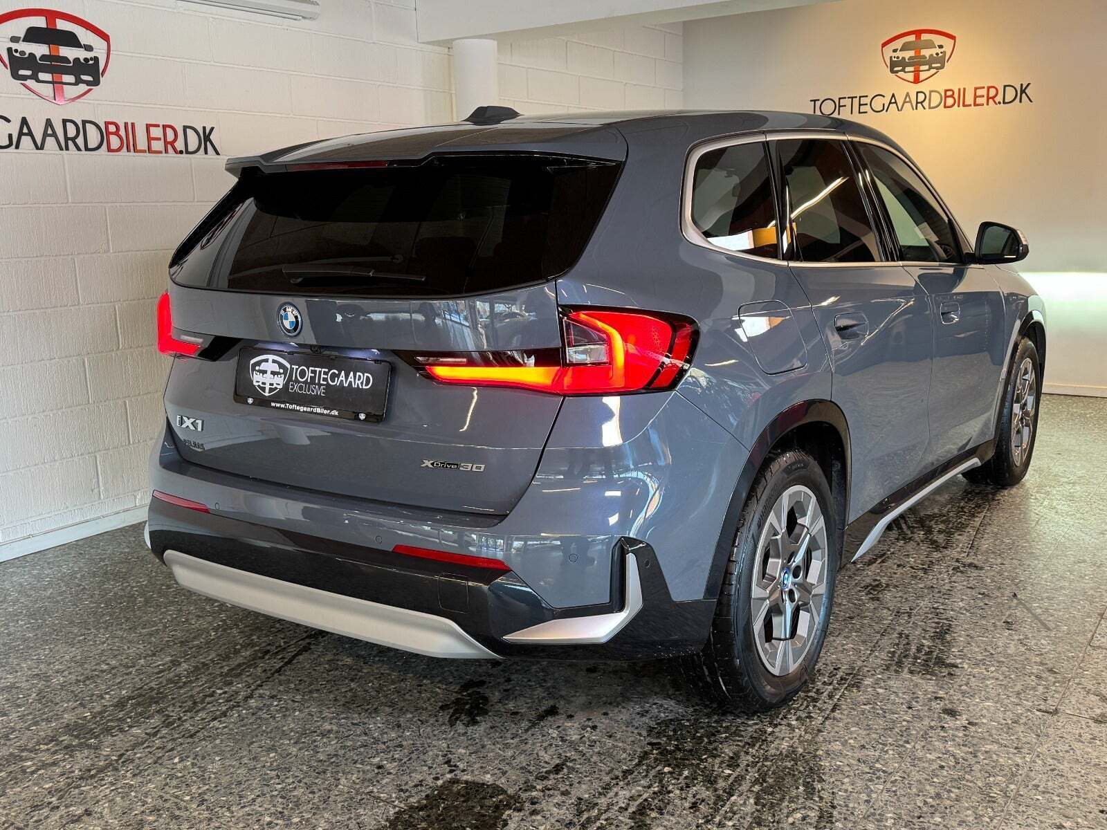 BMW iX1 xDrive30 X-Line