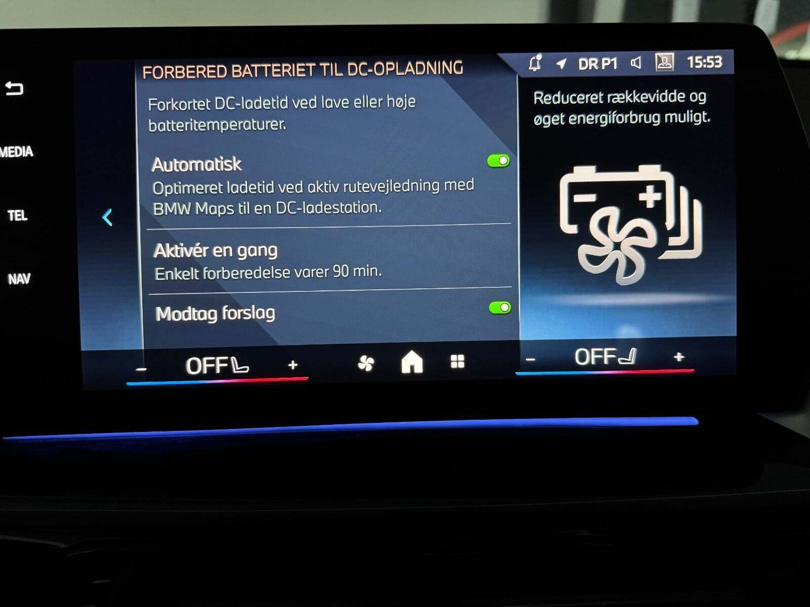 Grå BMW iX1 fra 2023