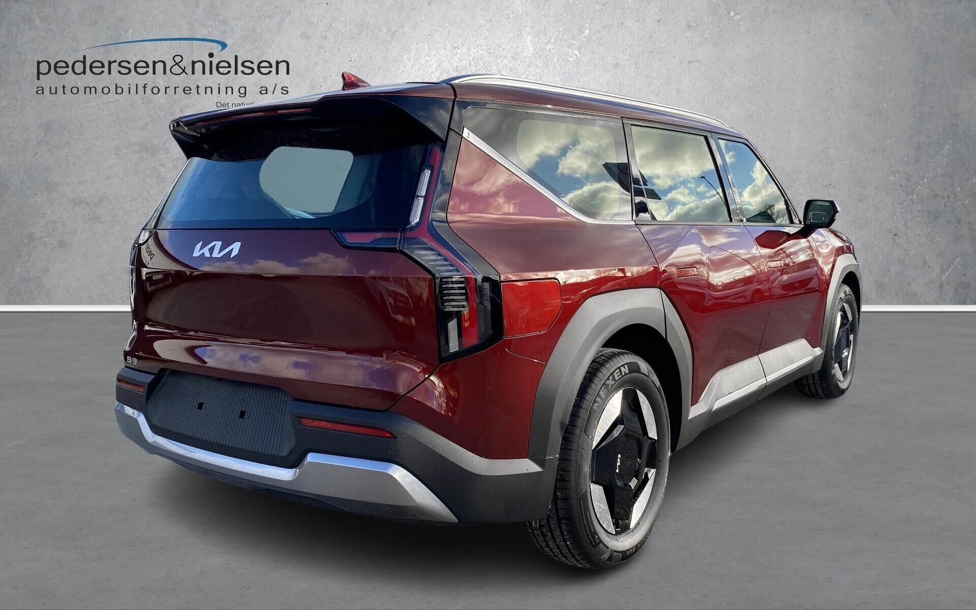 Kia EV9 EL Standard Range Upgrade 218HK 5d Aut.